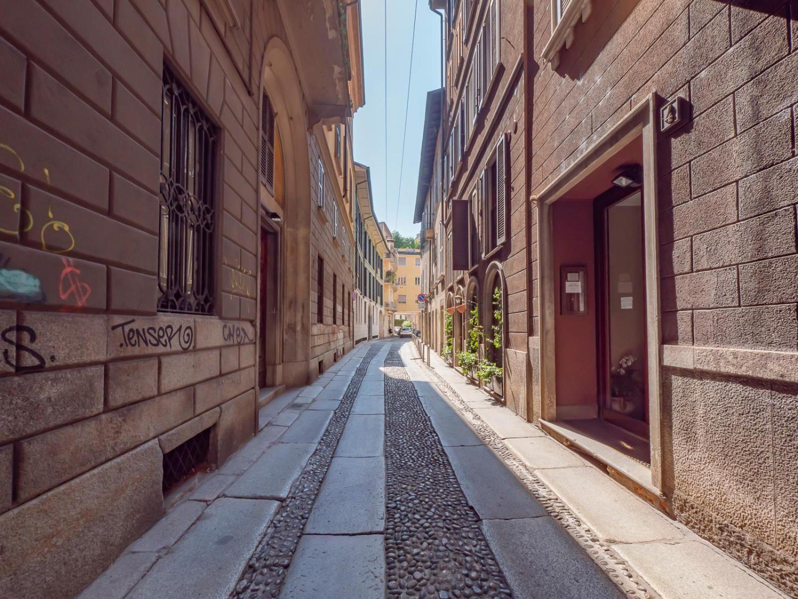 Disciplini Duplex * Mailand